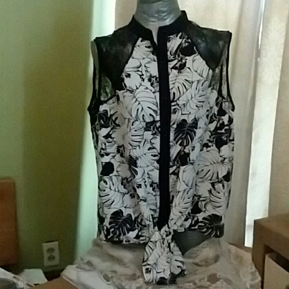 Sleeveless lace a cotton blouse! NWT!